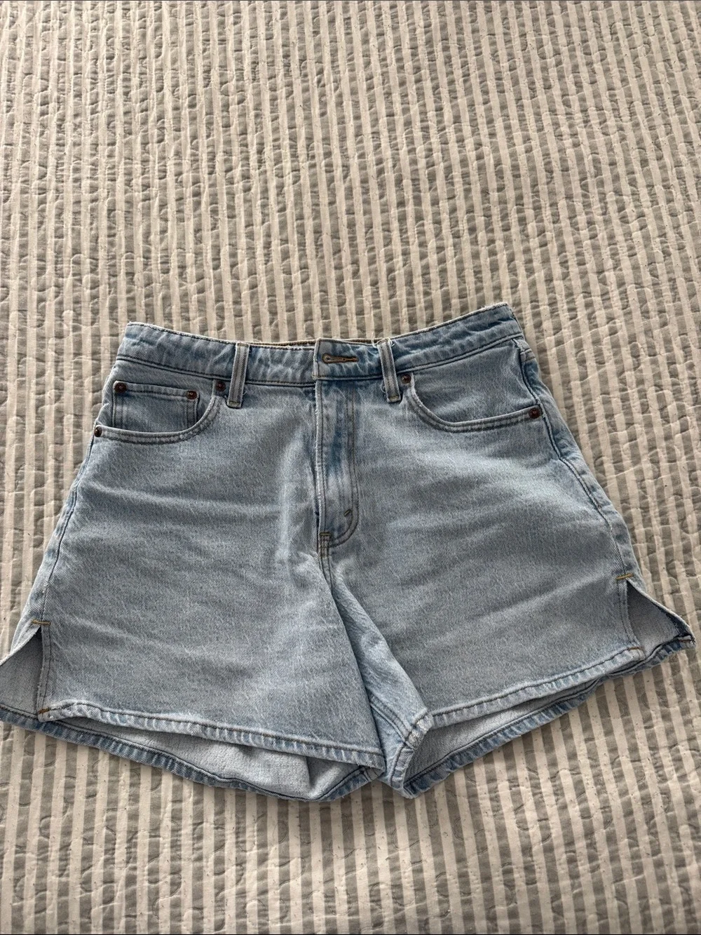 A&F Dad Shorts - Picture 2 of 8
